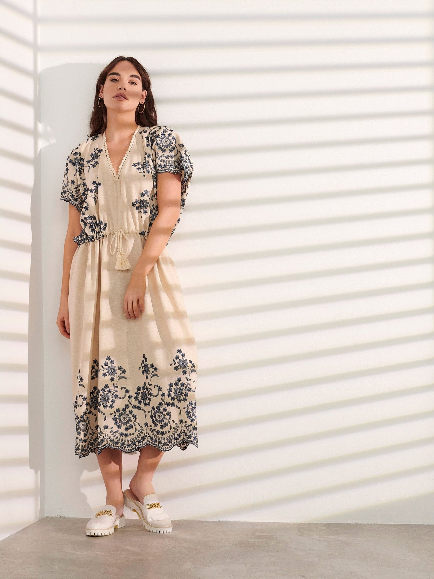 Μίντι τουνίκ με φλοράλ κέντημα