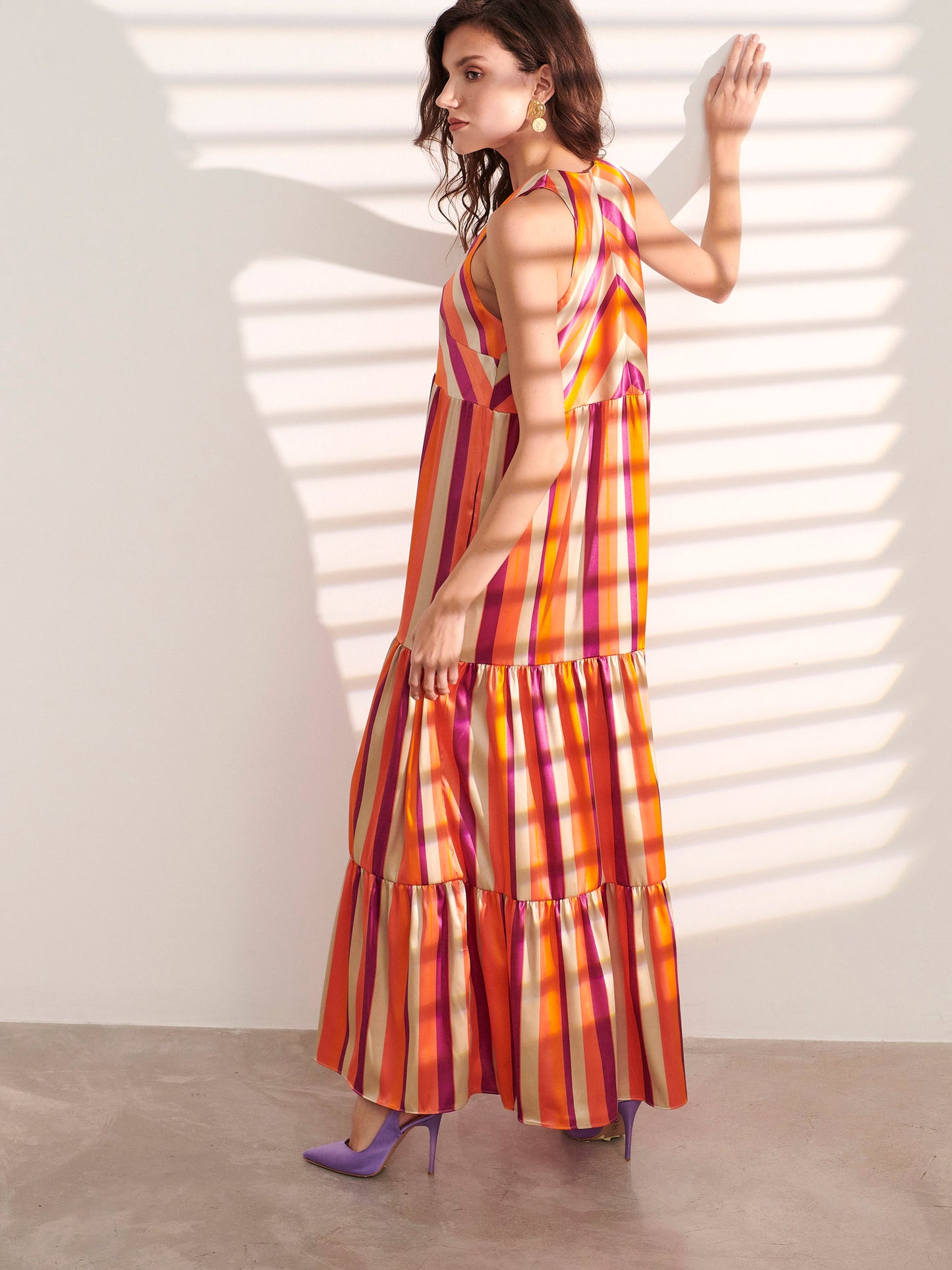 Μάξι σατέν φόρεμα με ρίγες