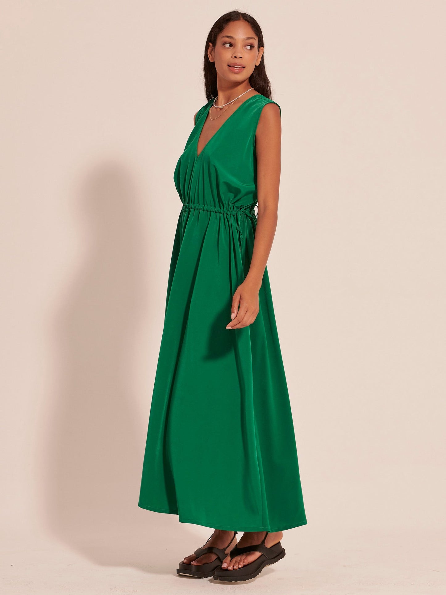 Μάξι αμάνικο φόρεμα